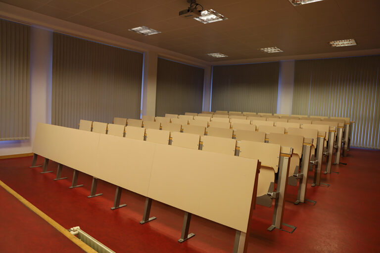 aulas-alumnado-cesuga